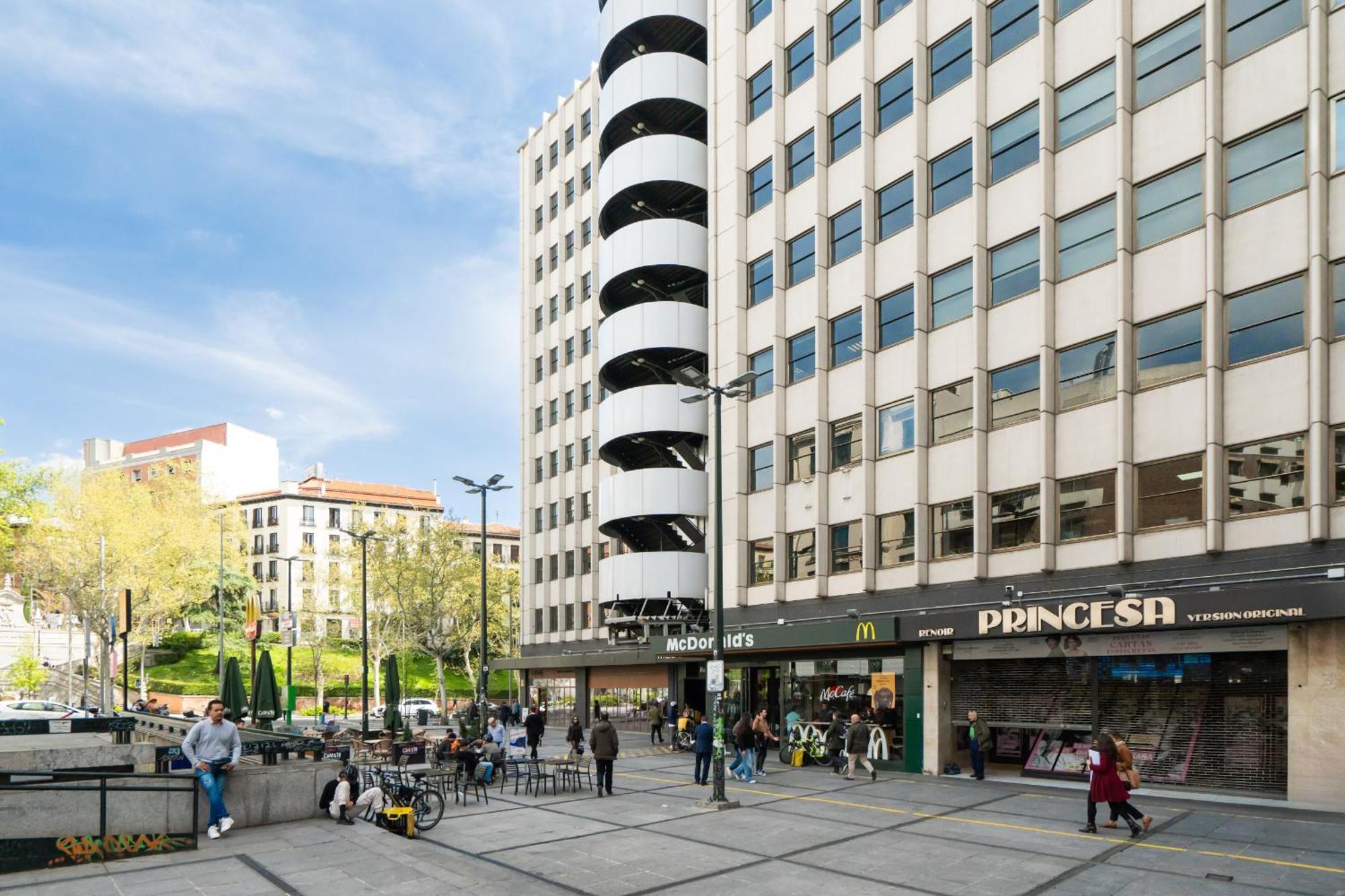 Apartamento En Plaza De Espana Alquiler Temporal Madrid Exterior photo